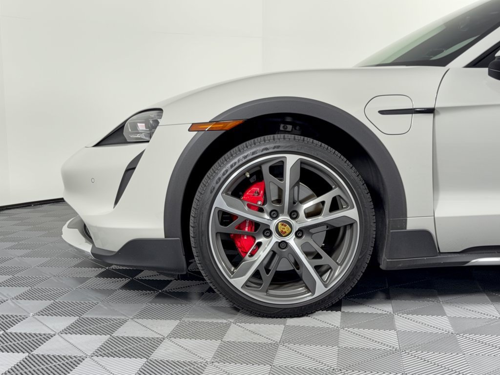 Certified 2023 Porsche Taycan 4S AWD/4WD image 13