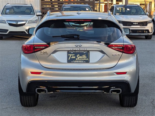 Used 2019 INFINITI QX30 image 5