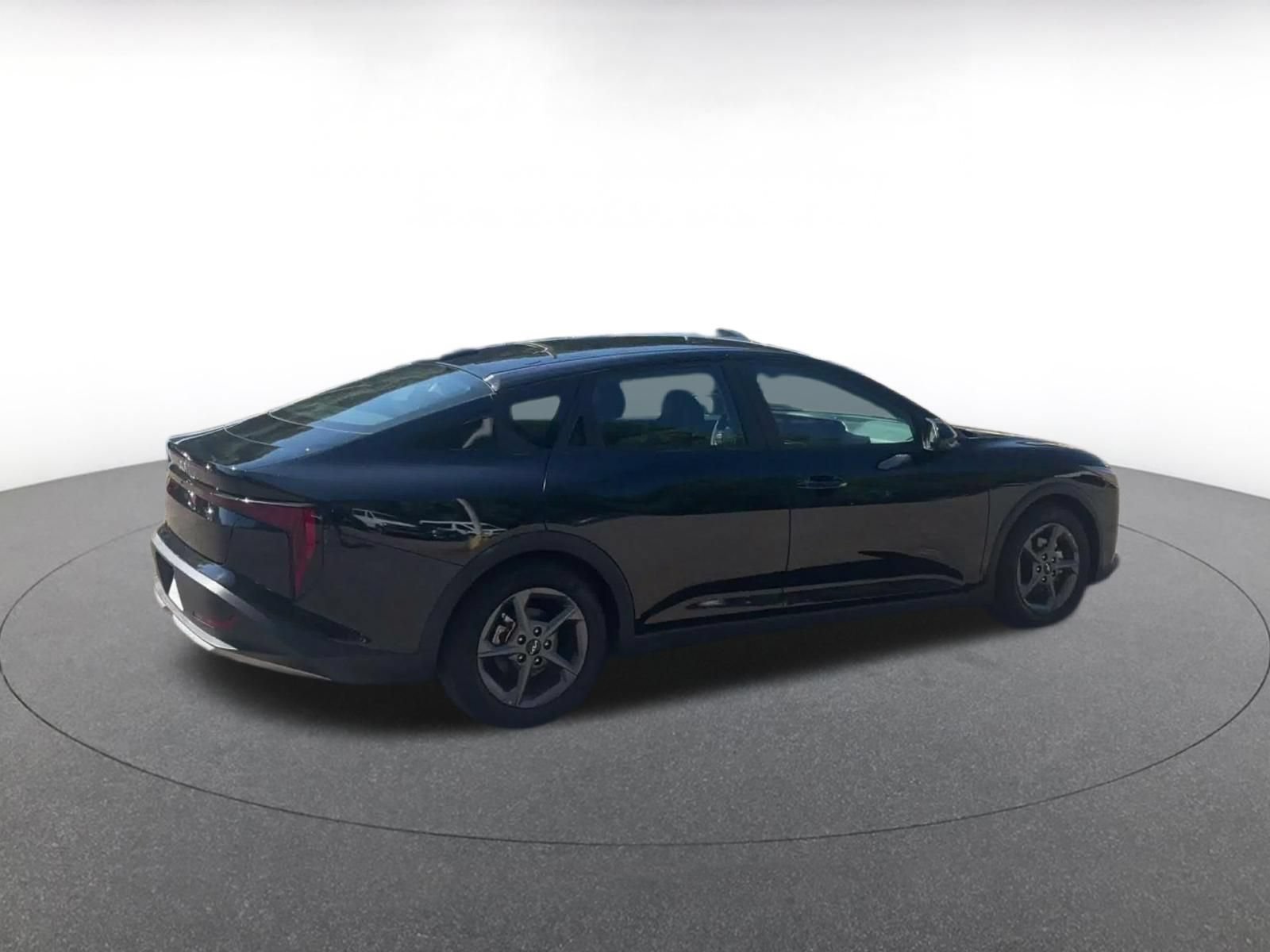 Used 2025 Kia K4 FWD image 14