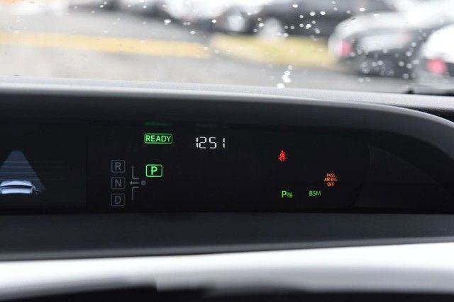Used 2019 Toyota Prius XLE image 13
