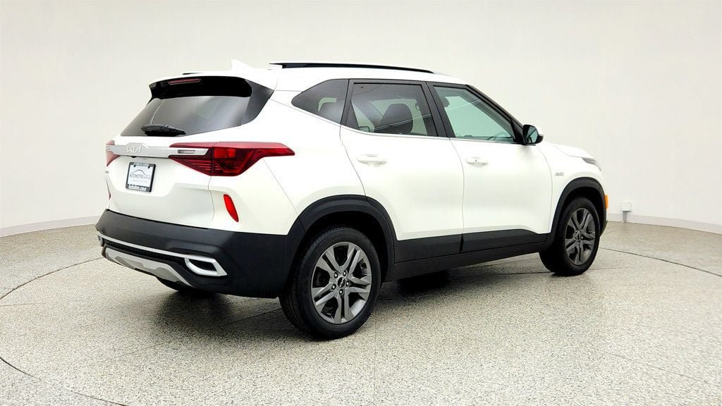 Used 2023 Kia Seltos S AWD/4WD image 5