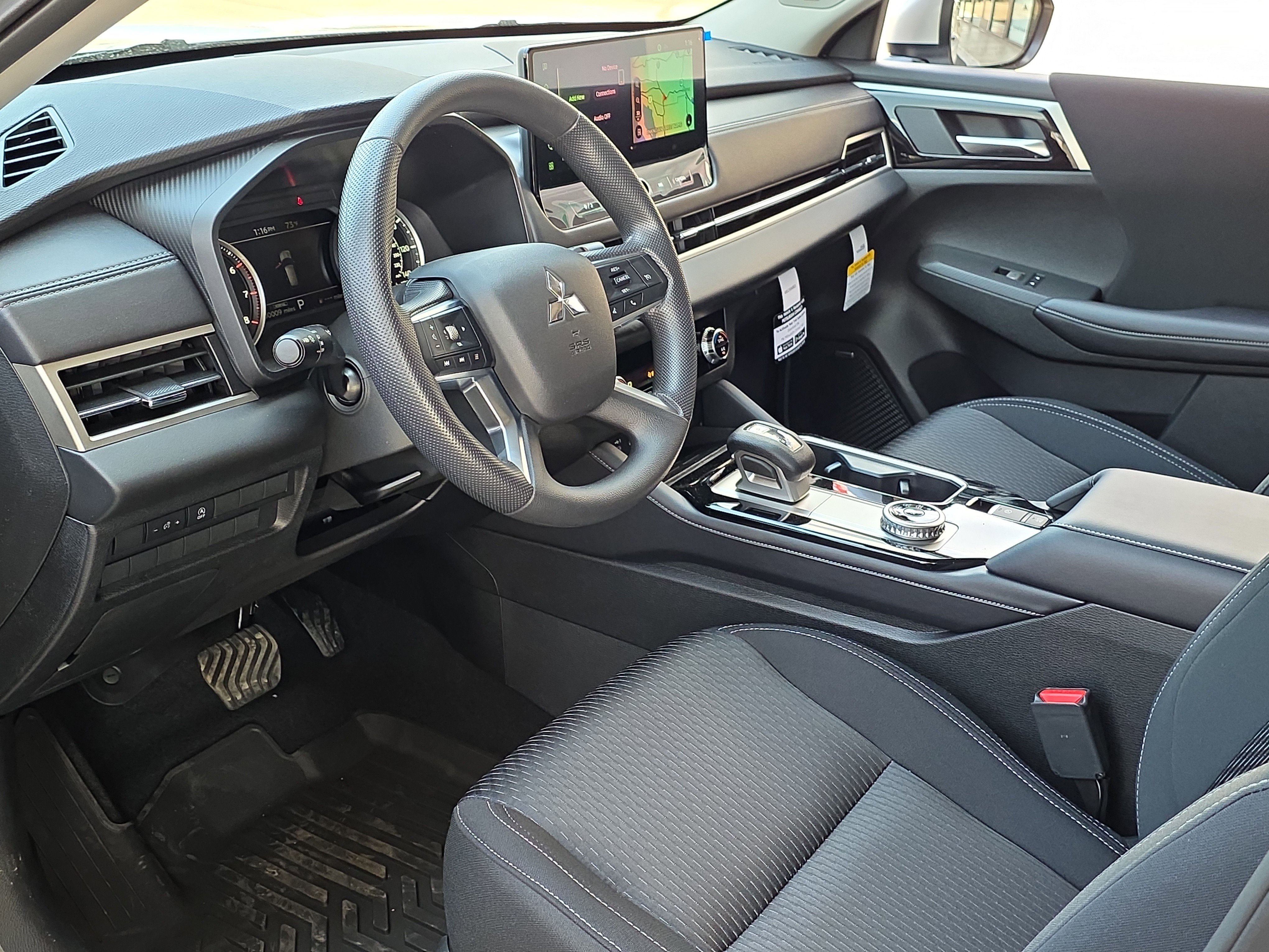 New 2026 Mitsubishi Outlander ES FWD image 12