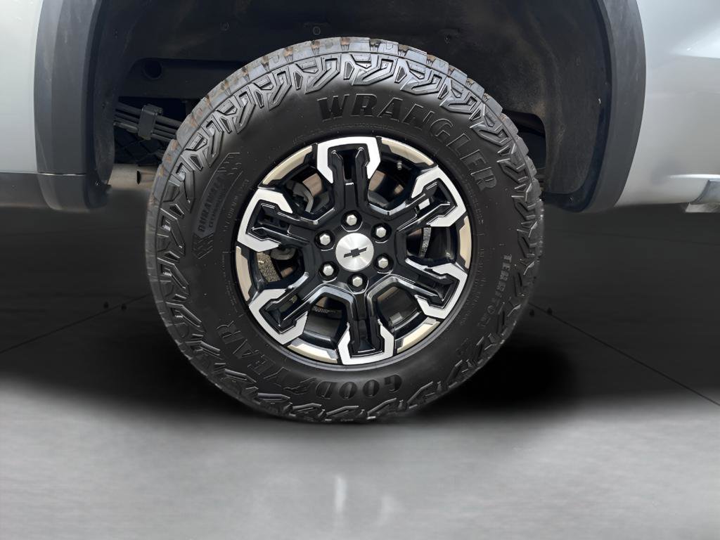 Used 2024 Chevrolet Silverado 1500 ZR2 AWD/4WD image 27