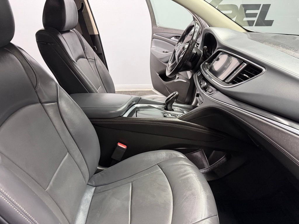 Used 2018 Buick Enclave Essence FWD image 53