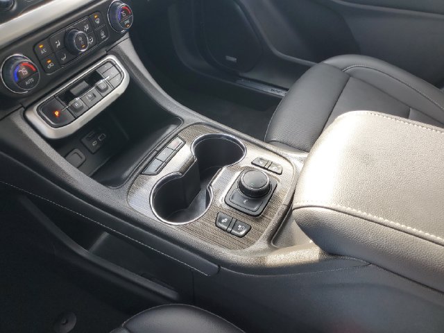 Certified 2023 GMC Acadia SLT w/ Preferred Package AWD/4WD image 35