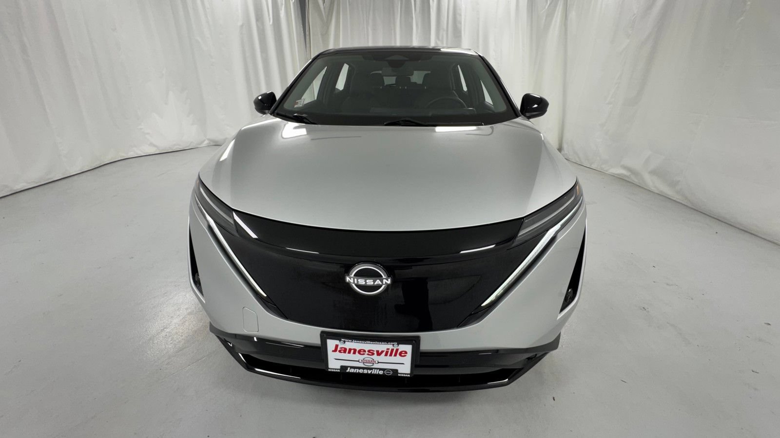 Certified 2024 Nissan Ariya AWD image 8