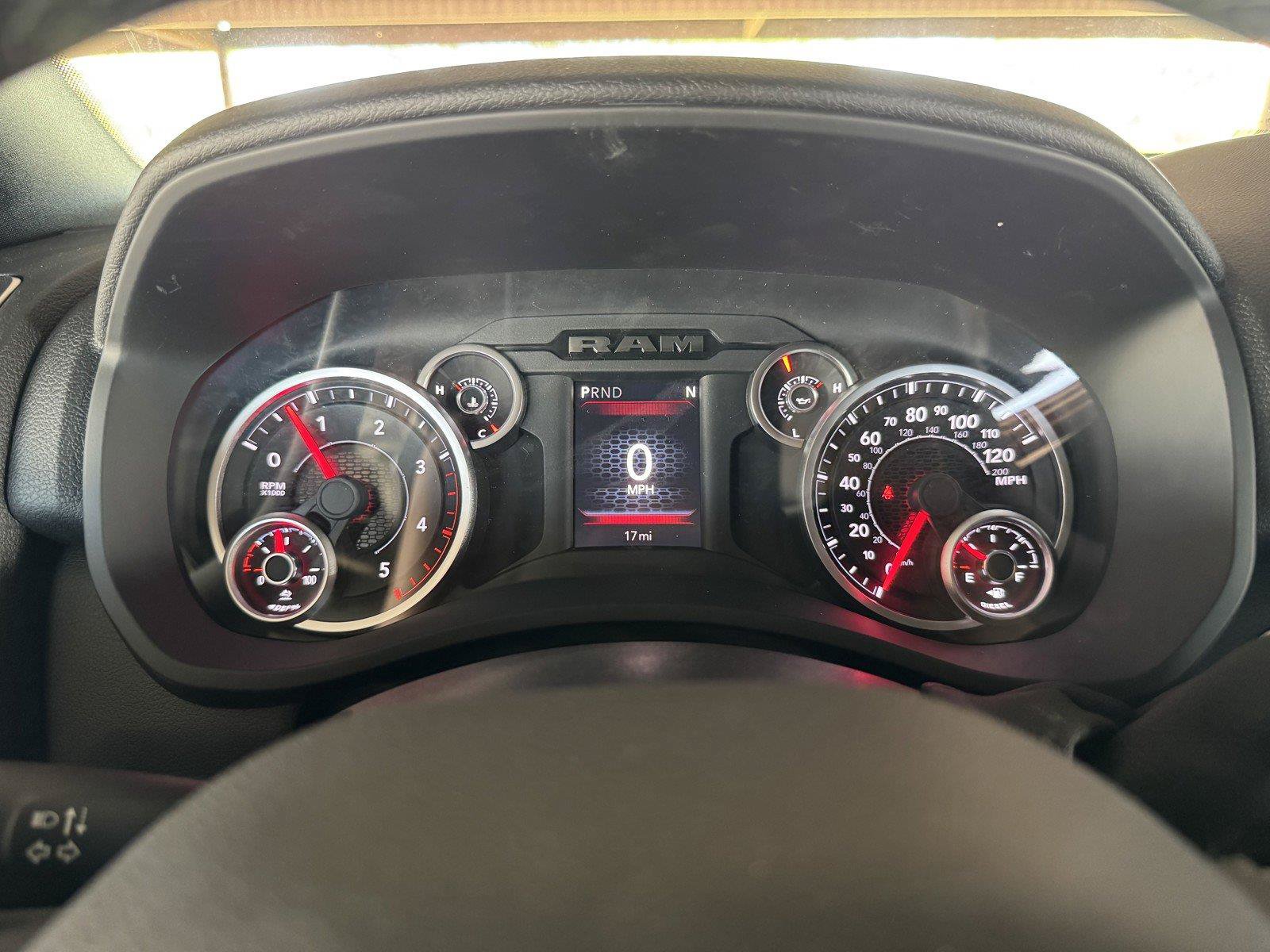 New 2027 RAM 3500 Big Horn AWD/4WD image 10