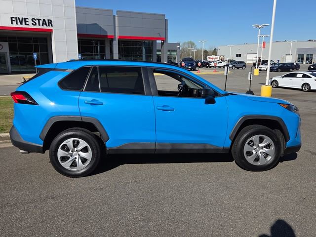 Used 2021 Toyota RAV4 LE image 13