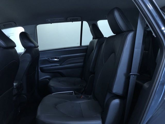 Used 2025 Toyota Grand Highlander XLE image 22