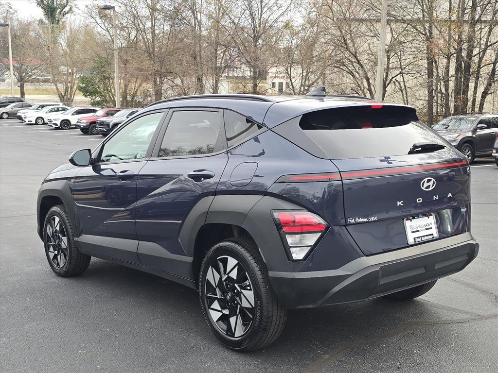 Used 2024 Hyundai Kona SEL image 5