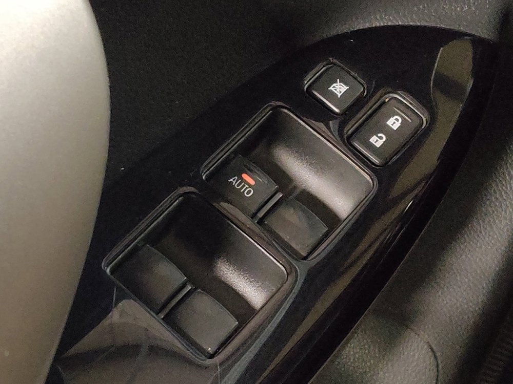 Used 2022 Mitsubishi Eclipse Cross LE image 27