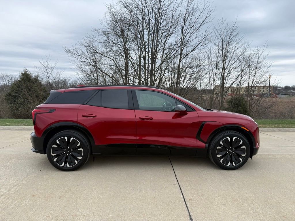 Used 2024 Chevrolet Blazer EV RS image 2