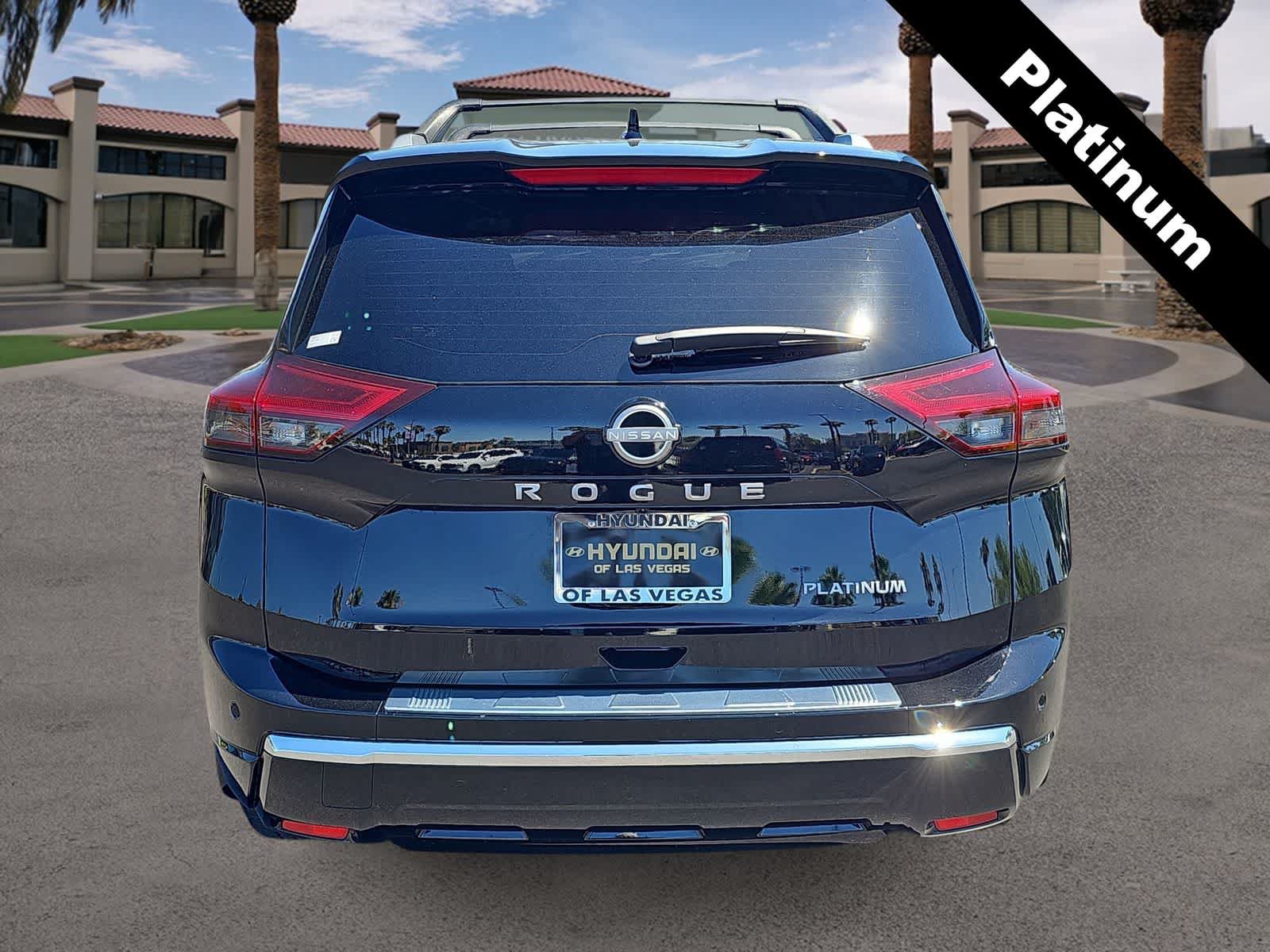 Used 2024 Nissan Rogue Platinum FWD image 7