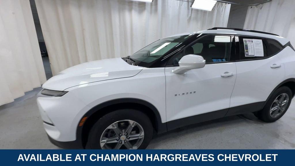 Certified 2024 Chevrolet Blazer LT w/ Convenience Package image 6