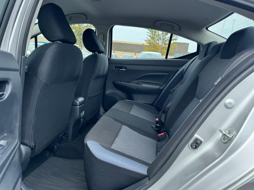 Used 2025 Nissan Versa SV FWD image 10