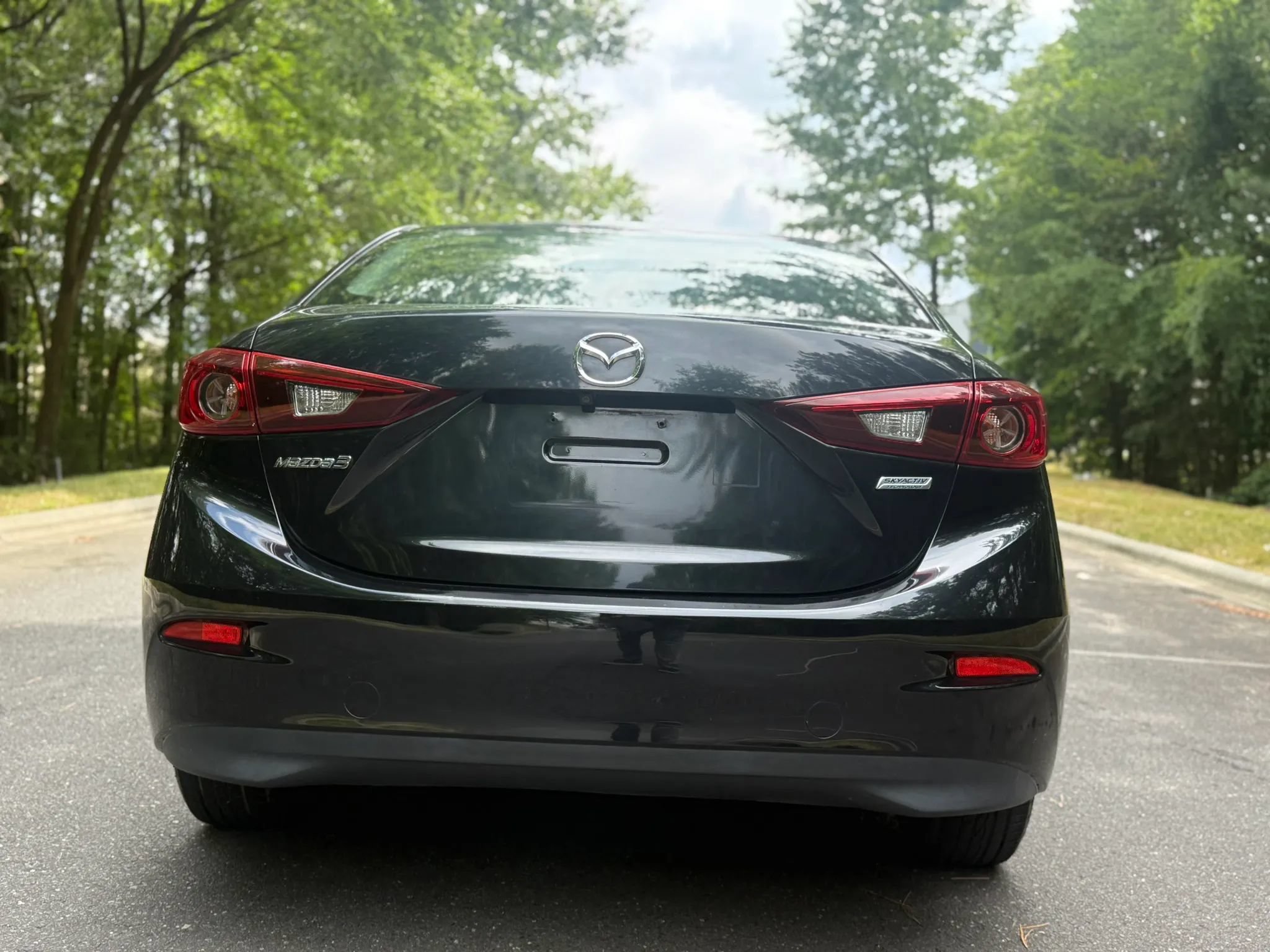 Used 2018 MAZDA MAZDA3 Sport w/ Preferred Equipment Package FWD image 6