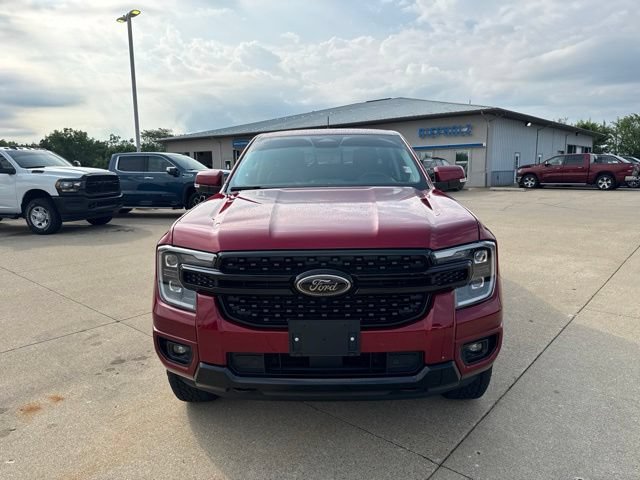 Used 2025 Ford Ranger Lariat w/ Black Appearance Package AWD/4WD image 2