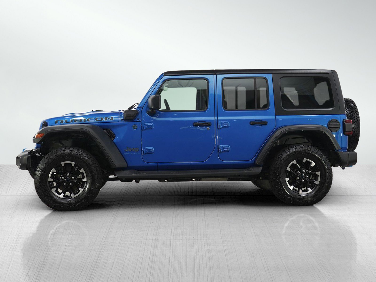 Used 2024 Jeep Wrangler Unlimited Rubicon 4xe w/ Technology Group AWD/4WD image 2