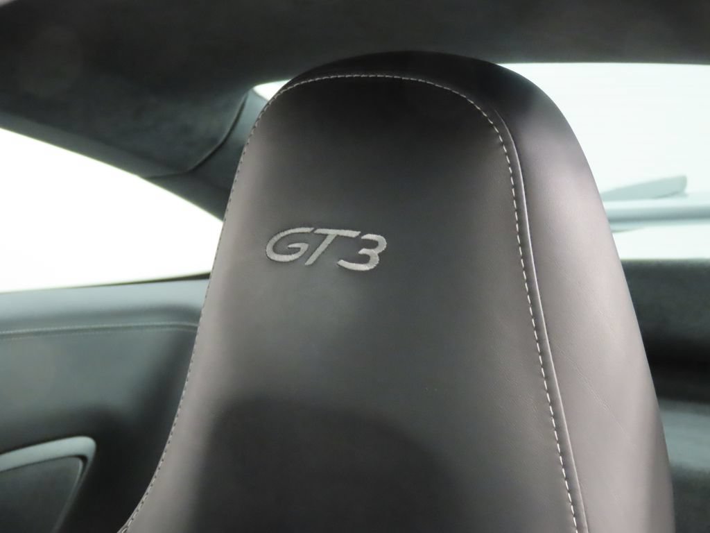Certified 2014 Porsche 911 GT3 RWD image 35
