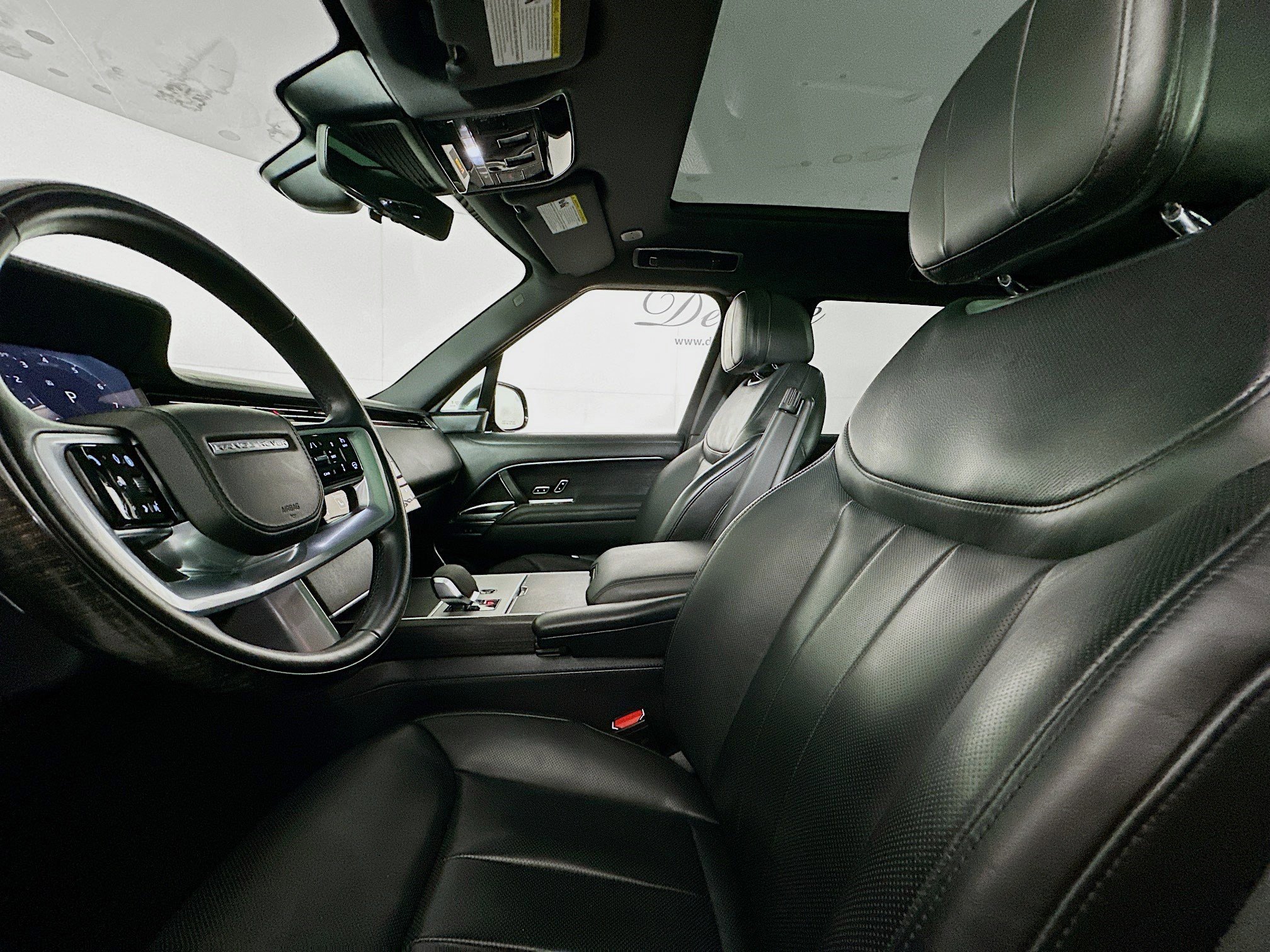 Used 2024 Land Rover Range Rover SE AWD/4WD image 20
