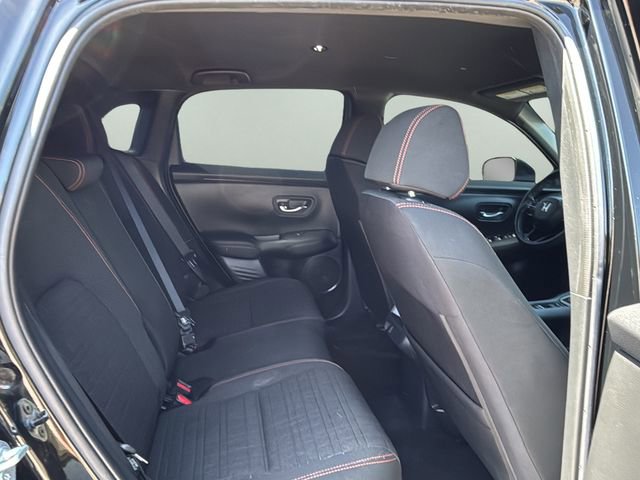 Used 2023 Honda HR-V Sport image 12