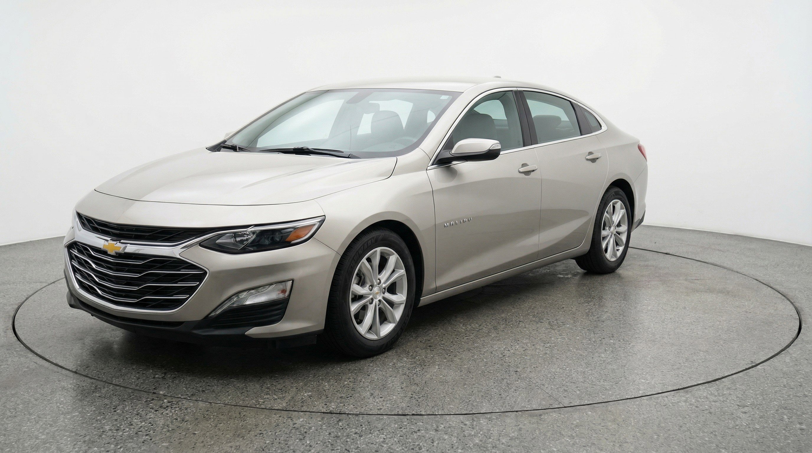 Used 2024 Chevrolet Malibu LT FWD image 3