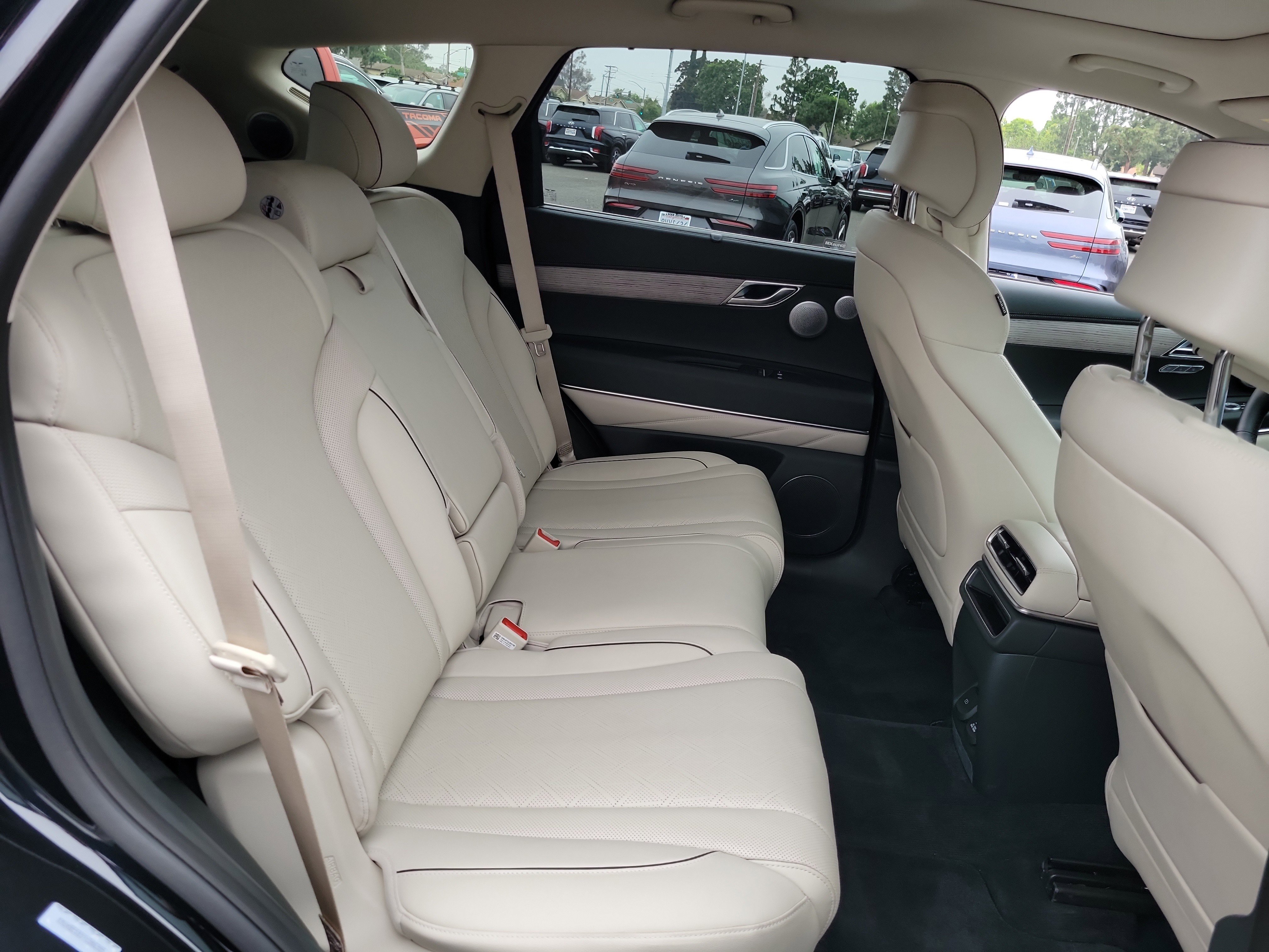 Certified 2026 Genesis GV80 2.5T Advanced AWD/4WD image 26