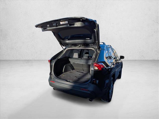 Used 2023 Toyota RAV4 XLE Premium image 25