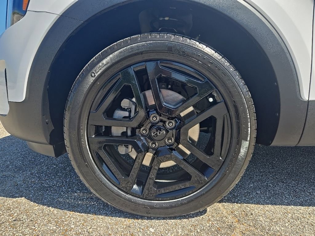 Used 2025 Kia Telluride EX X-Line image 30