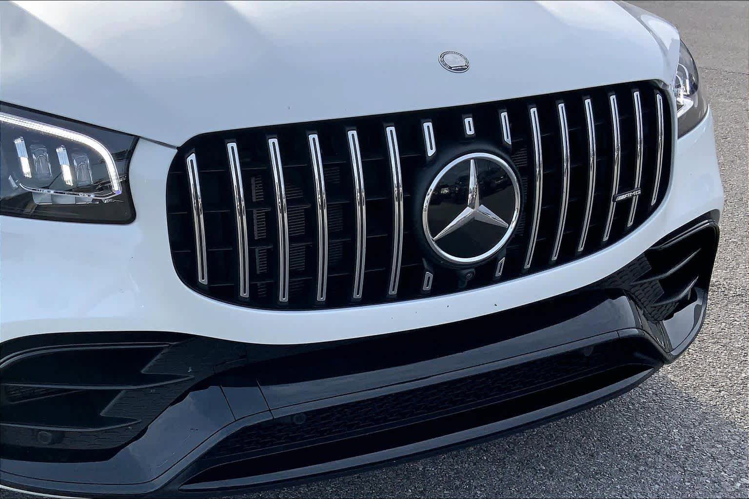 Used 2025 Mercedes-Benz GLS 63 AMG 4MATIC image 30