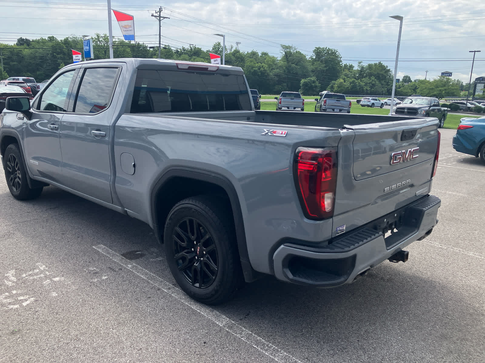 Used 2024 GMC Sierra 1500 Elevation w/ X31 Off-Road Package AWD/4WD image 5