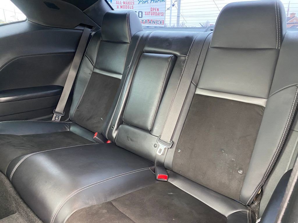 Used 2014 Dodge Challenger R/T image 15