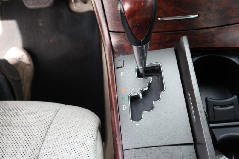 Used 2011 Toyota Avalon Limited FWD image 16
