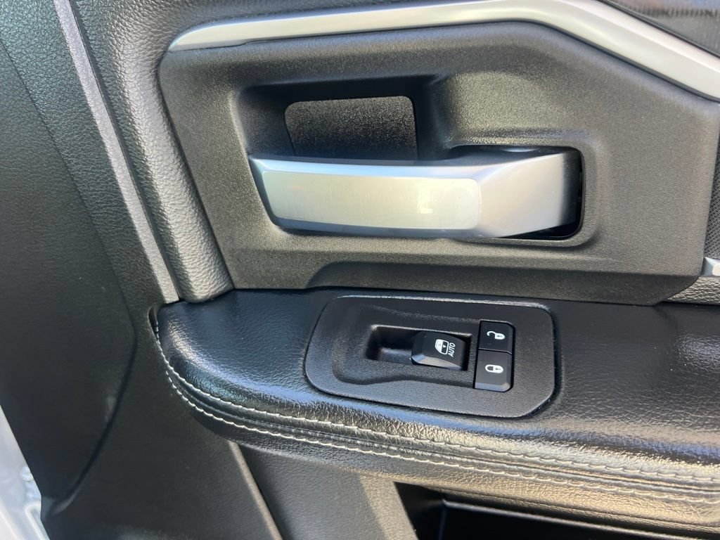 Used 2025 RAM 2500 Big Horn AWD/4WD image 39