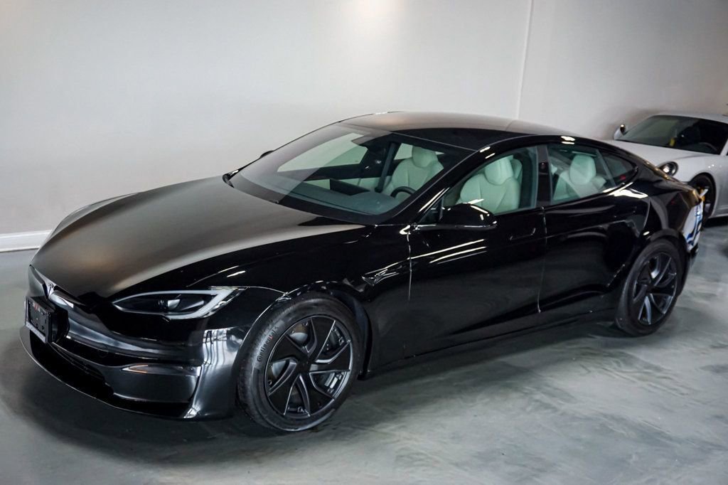 Used 2026 Tesla Model S AWD/4WD image 32