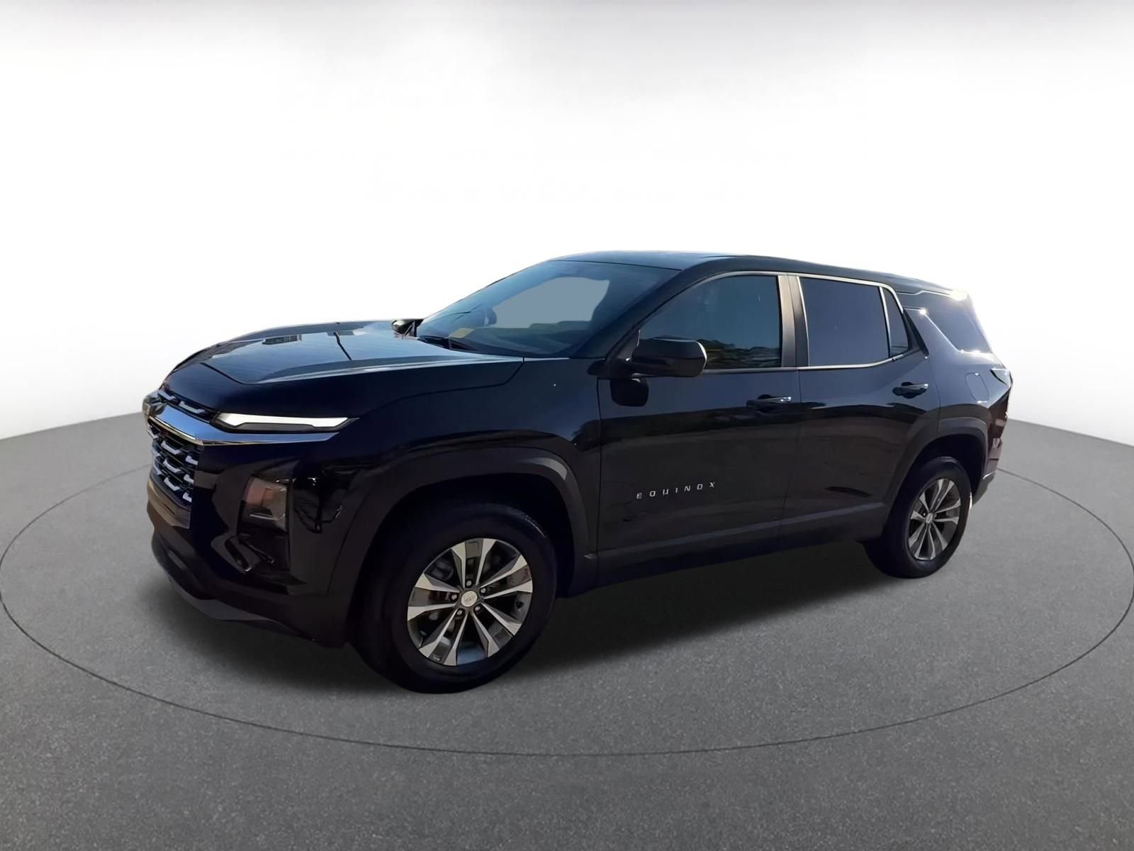 Used 2025 Chevrolet Equinox LT image 8