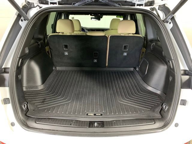 Used 2023 Jeep Grand Cherokee Limited w/ Luxury Tech Group II AWD/4WD image 29