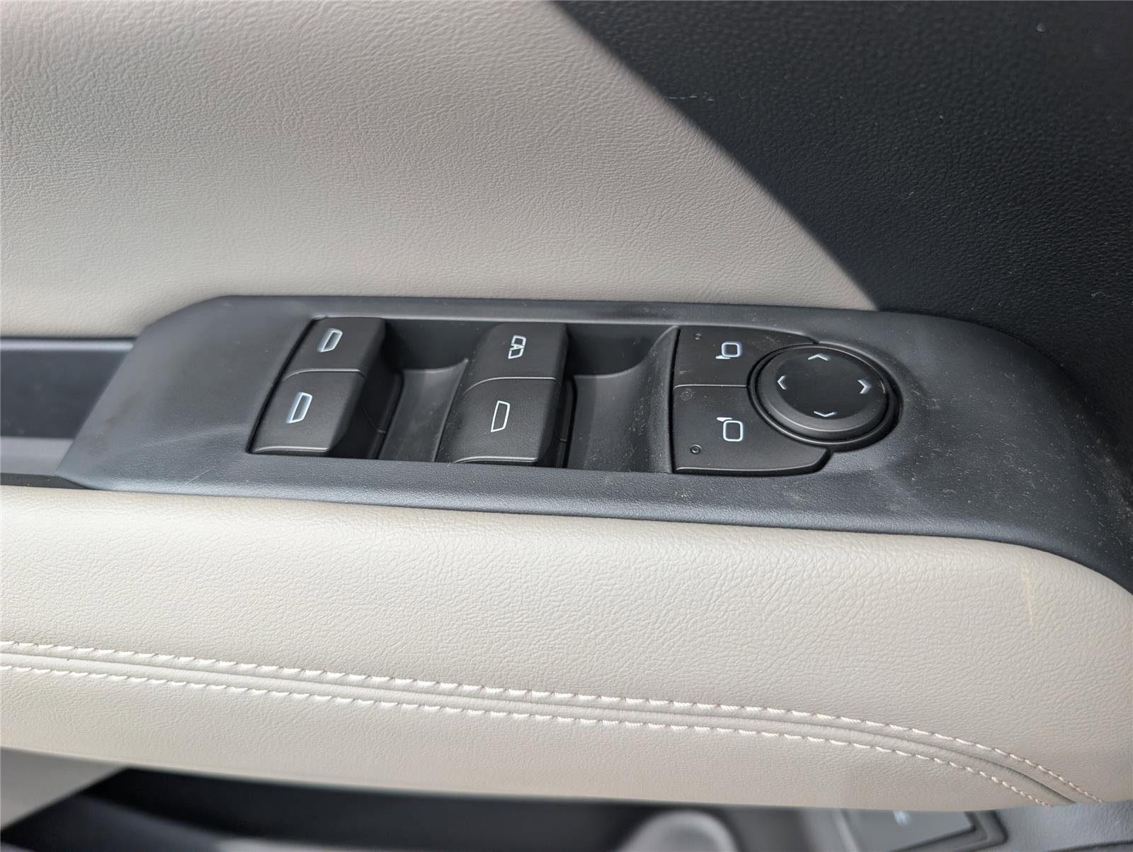 New 2026 GMC Terrain Elevation w/ Elevation Premium Package image 27