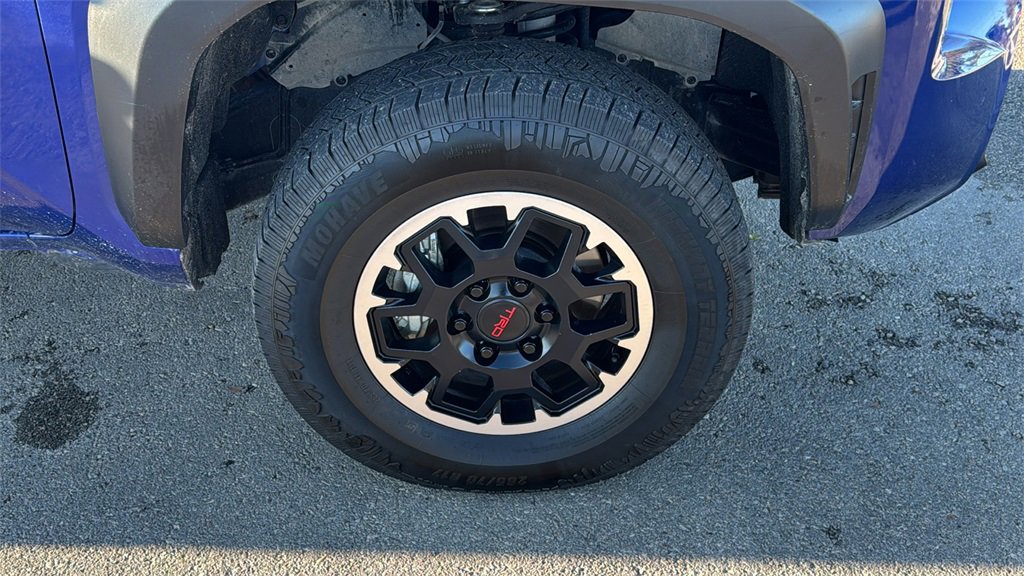 Used 2024 Toyota Tacoma TRD Off-Road image 46