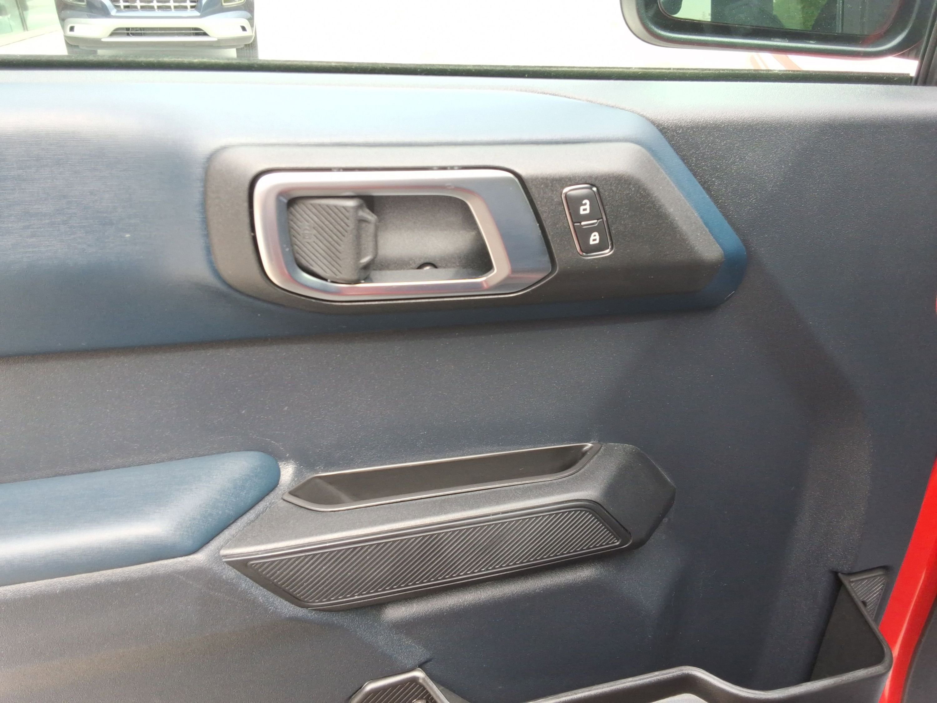 Used 2023 Ford Bronco Heritage Edition AWD/4WD image 21