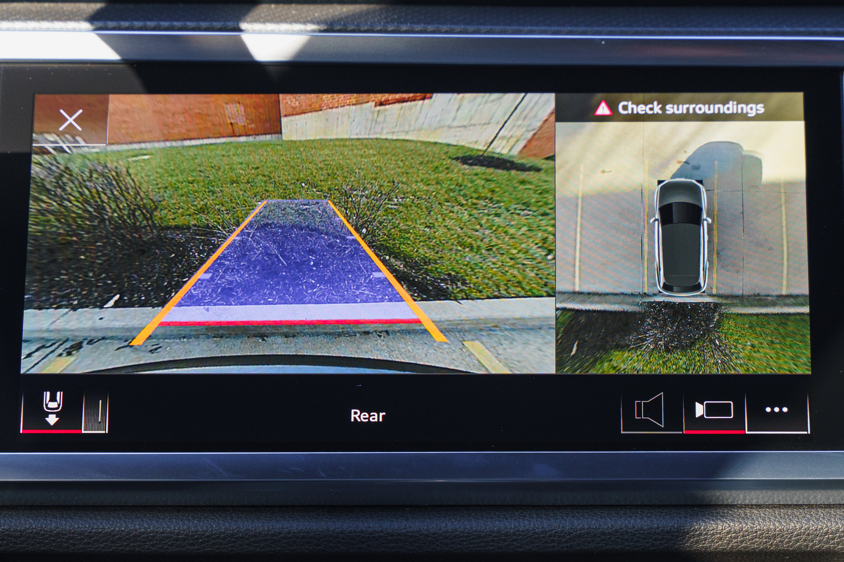 Certified 2025 Audi Q3 2.0T Premium Plus w/ Premium Plus Package image 15