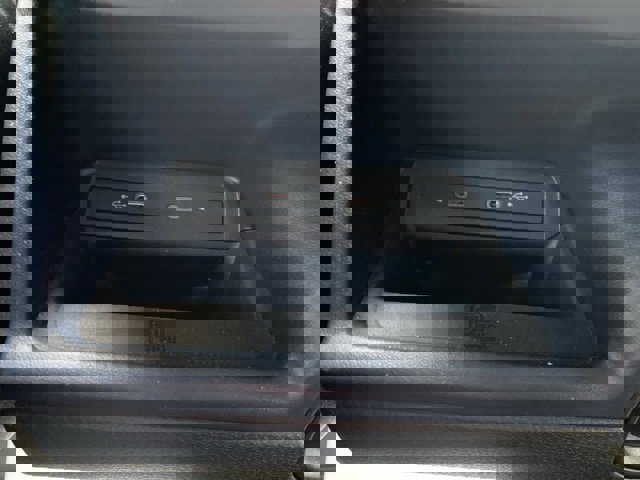 New 2025 Volkswagen ID. Buzz Pro S image 32