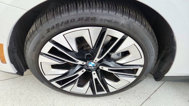 Used 2026 BMW 540i xDrive image 59