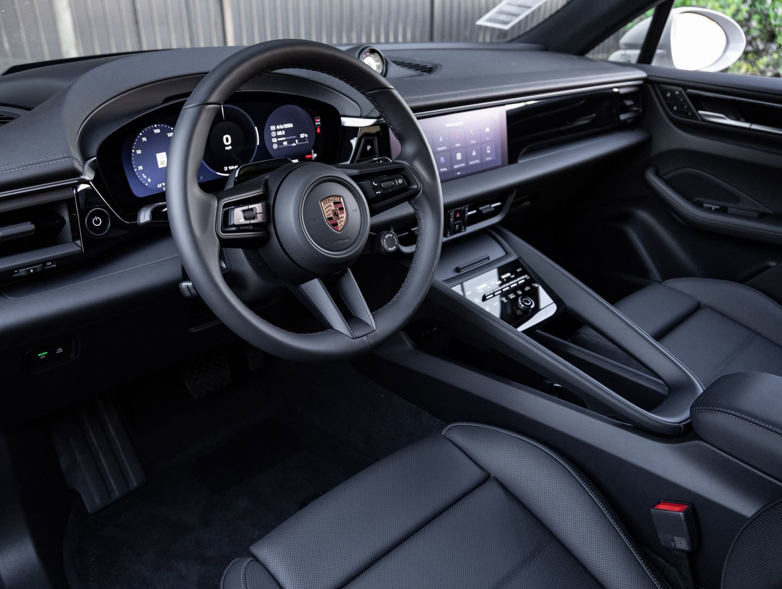 Certified 2026 Porsche Macan 4 Electric AWD/4WD image 4