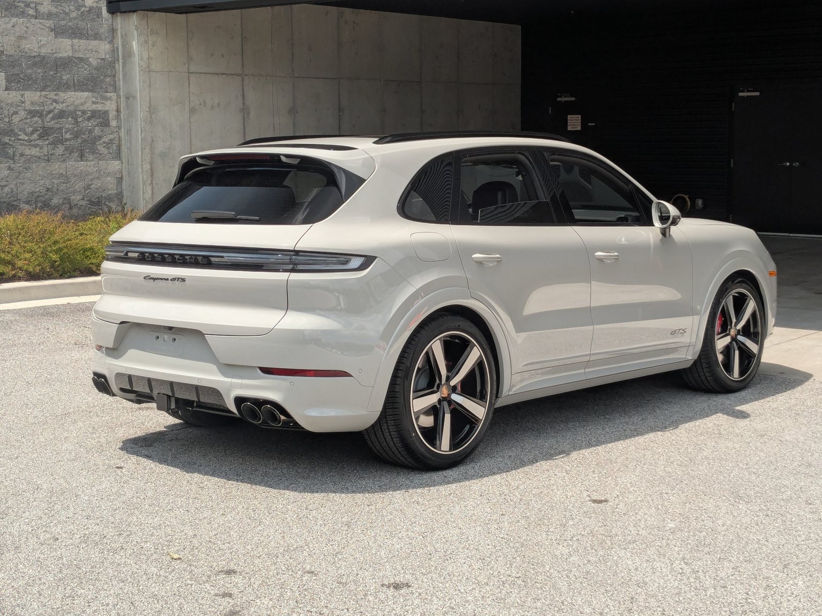 New 2026 Porsche Cayenne GTS AWD/4WD image 9