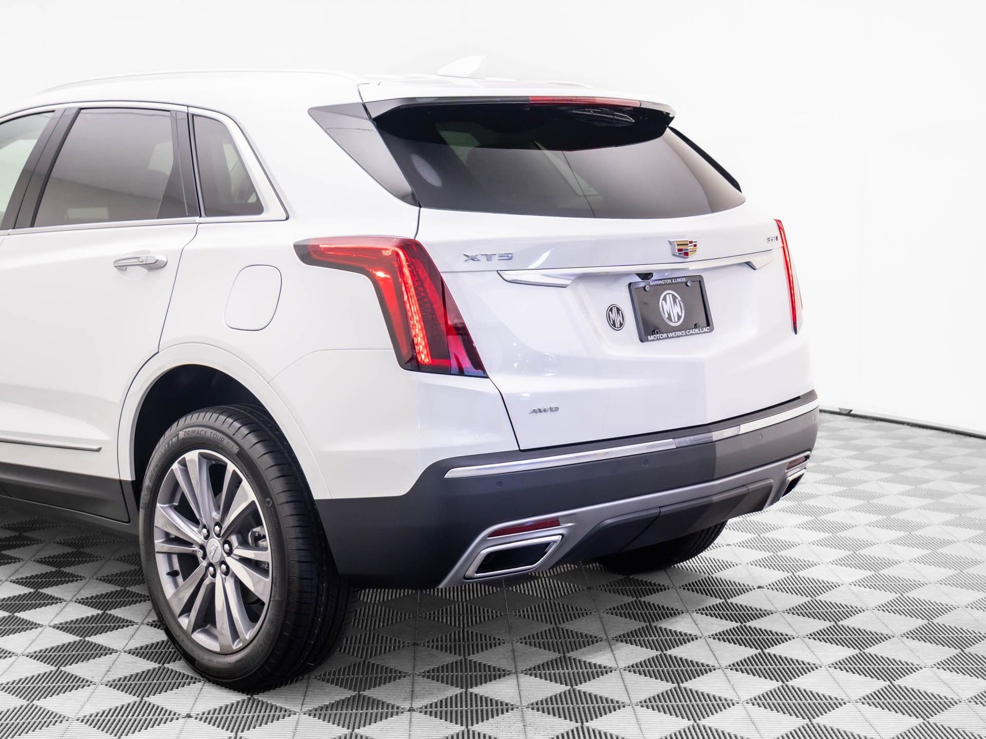New 2025 Cadillac XT5 Premium Luxury image 33