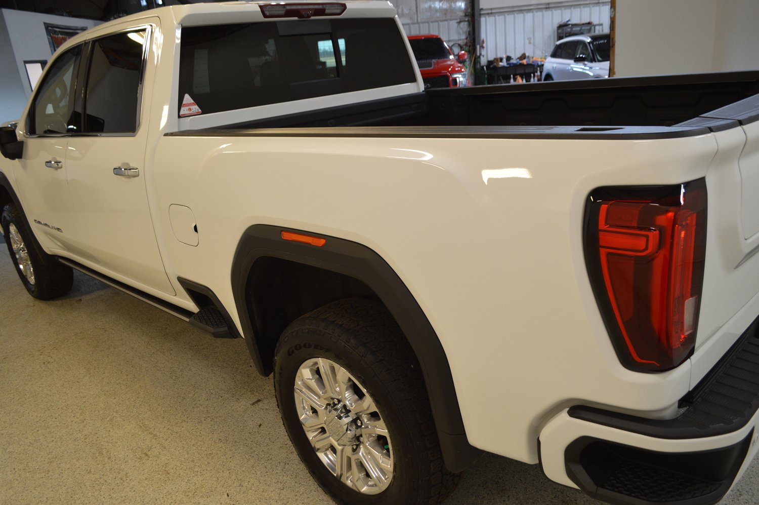 Used 2023 GMC Sierra 2500 Denali w/ Denali Ultimate Package image 5
