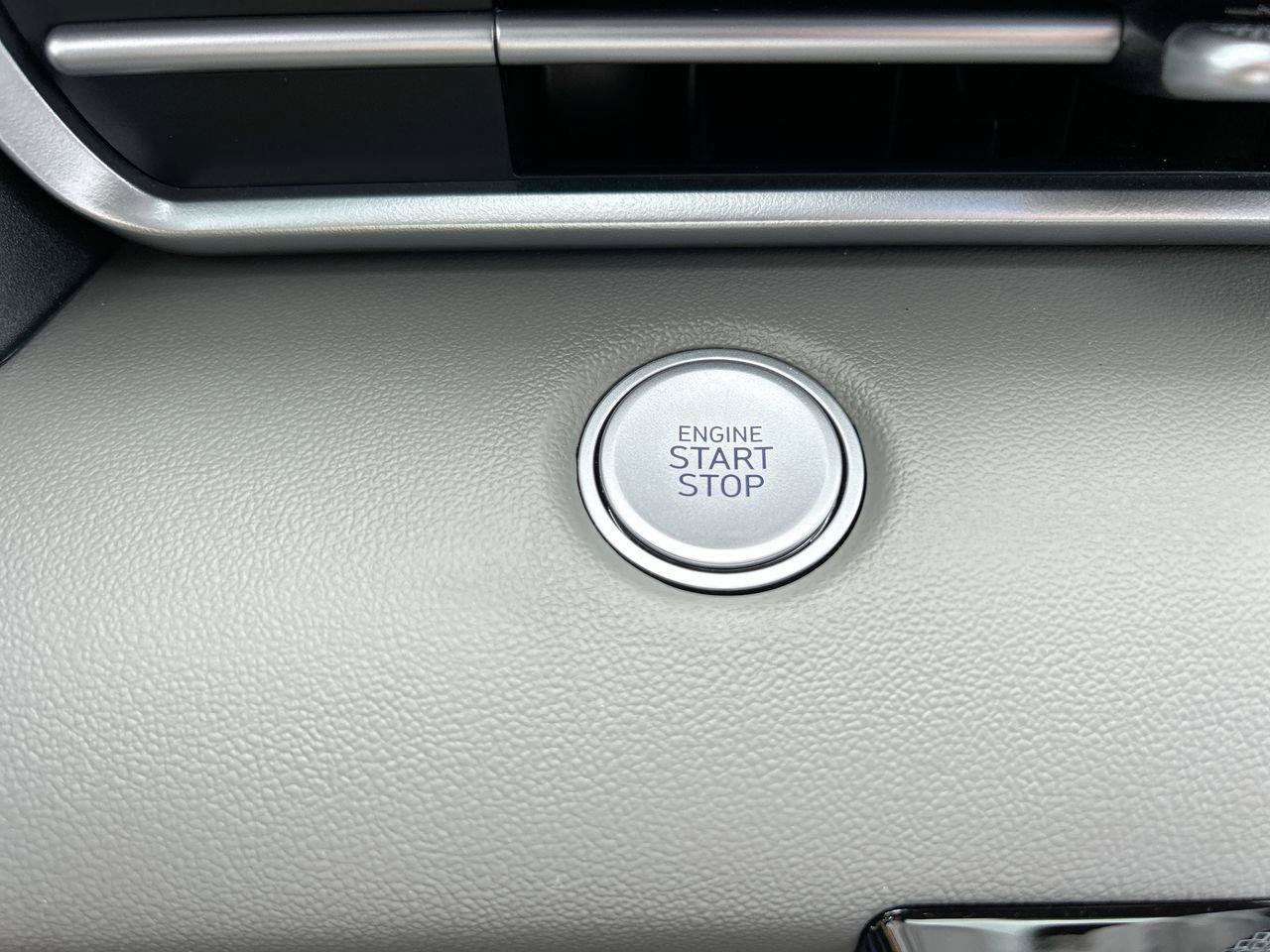 New 2026 Hyundai Elantra Sport FWD image 36