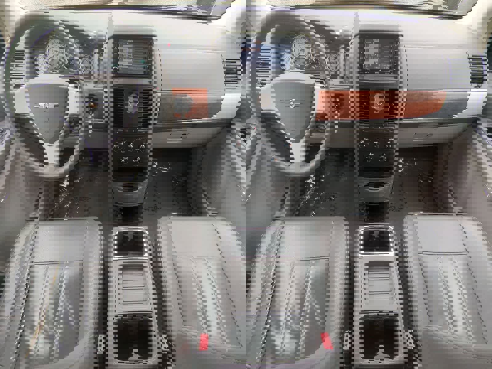 Used 2008 Chrysler Town & Country Touring image 15