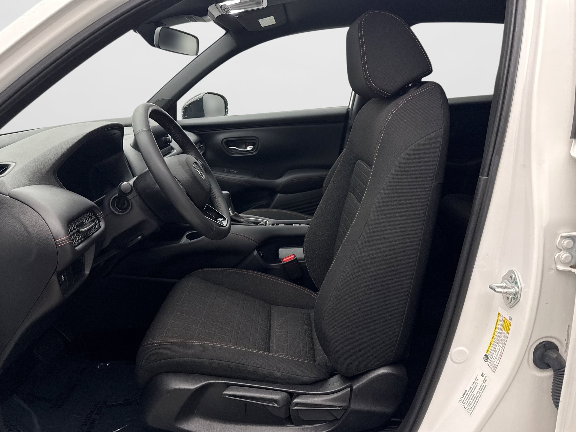Used 2024 Honda HR-V Sport image 11